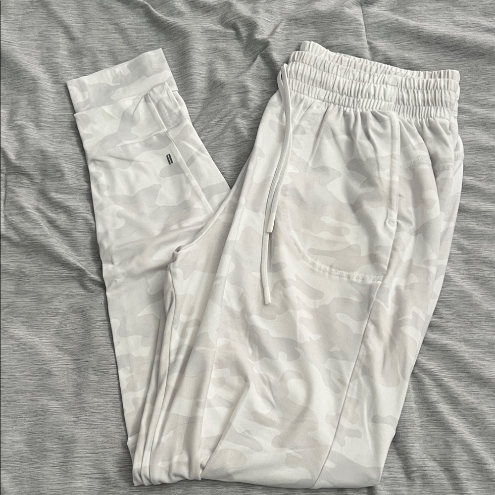 NOBULL White Camo Joggers